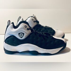 New Men's Nike Jordan Jumpman Team II Basketball Shoes Black White #819175 106
